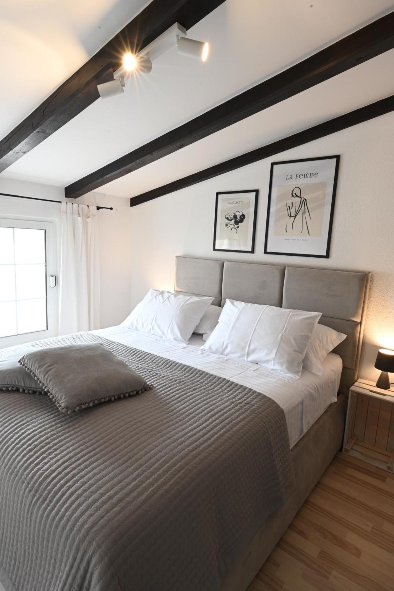 Apartment Kokolo Sea View Hvar Hvar Town Esterno foto